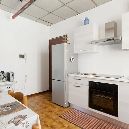 Apartment Guesthost - M3 Lodi Tibb-brenta Comfy Flat *