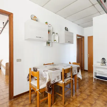 Apartment Guesthost - M3 Lodi Tibb-brenta Comfy Flat *